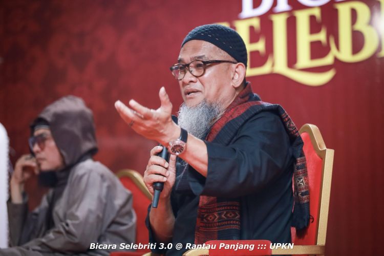 Ijam Medicine, panel bual bicara